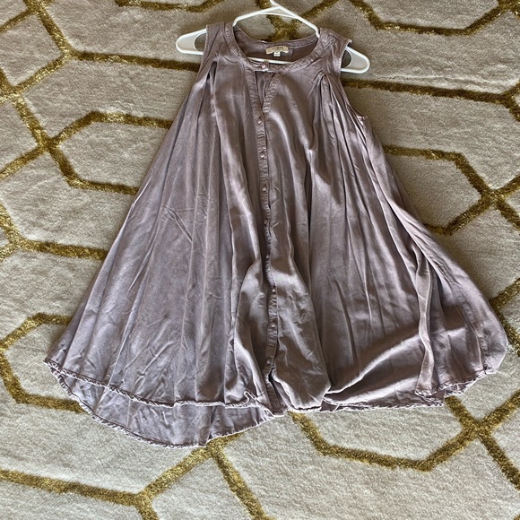 Light Mauve Flowy Dress Size Small - Picture 2 of 5